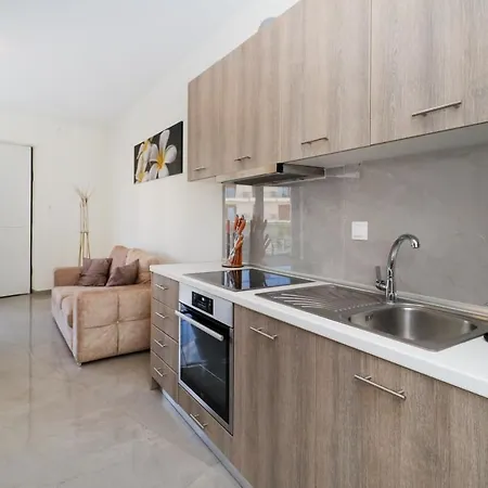 Vicktoria Deluxe With 2 Bedrooms