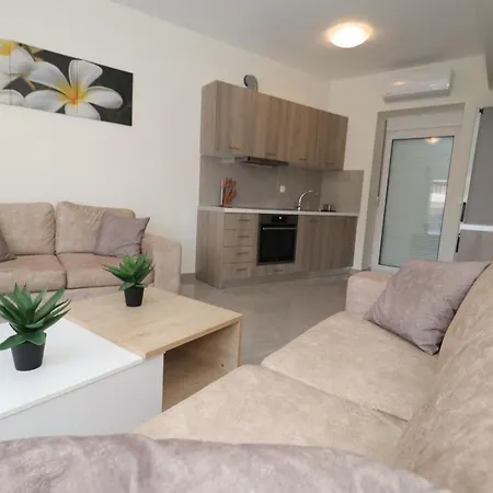 Vicktoria Deluxe With 2 Bedrooms *